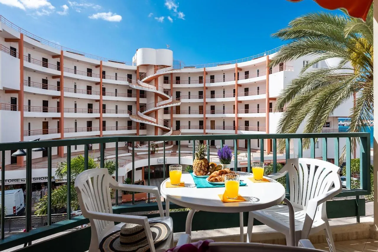 211 Los Cristianos First Sea Line, Swimming Pool Apartment