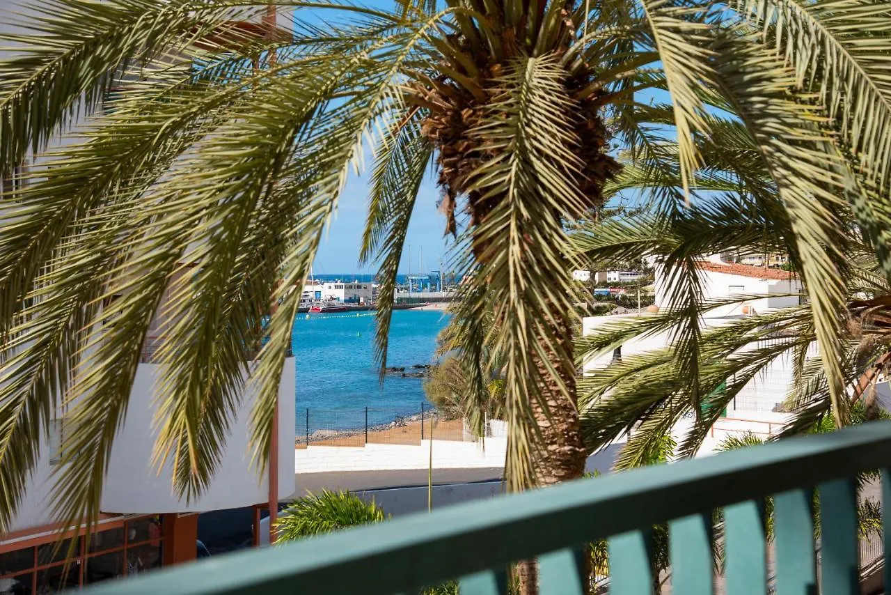 211 Los Cristianos First Sea Line, Swimming Pool 0*, Los Cristianos (Tenerife) Spain